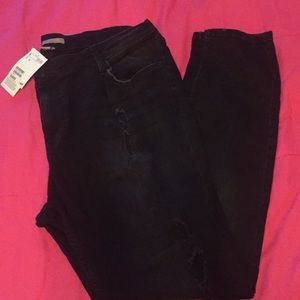 Plus Skinny Ankle Distressed Denim